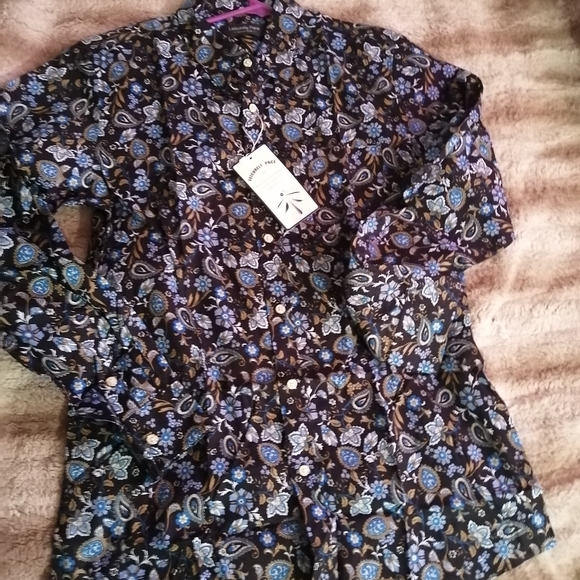 Men's button up - Picture 4 of 5